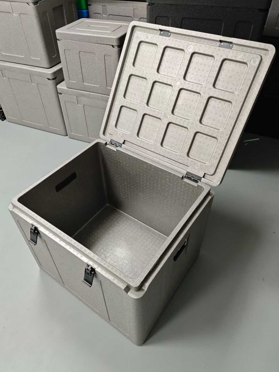 为什么说一体成型是EPP保温箱的“灵魂工艺”？